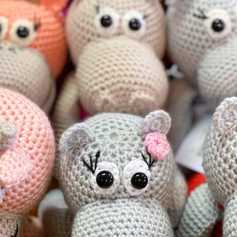 Crocheted hippo - motif 3