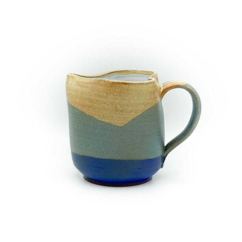 Heart-shaped mug